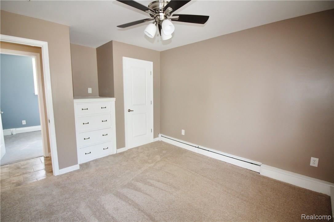 13670 Farm Road Belleville, MI 48111 - Photo 38 of 46 IMG_5869.JPG