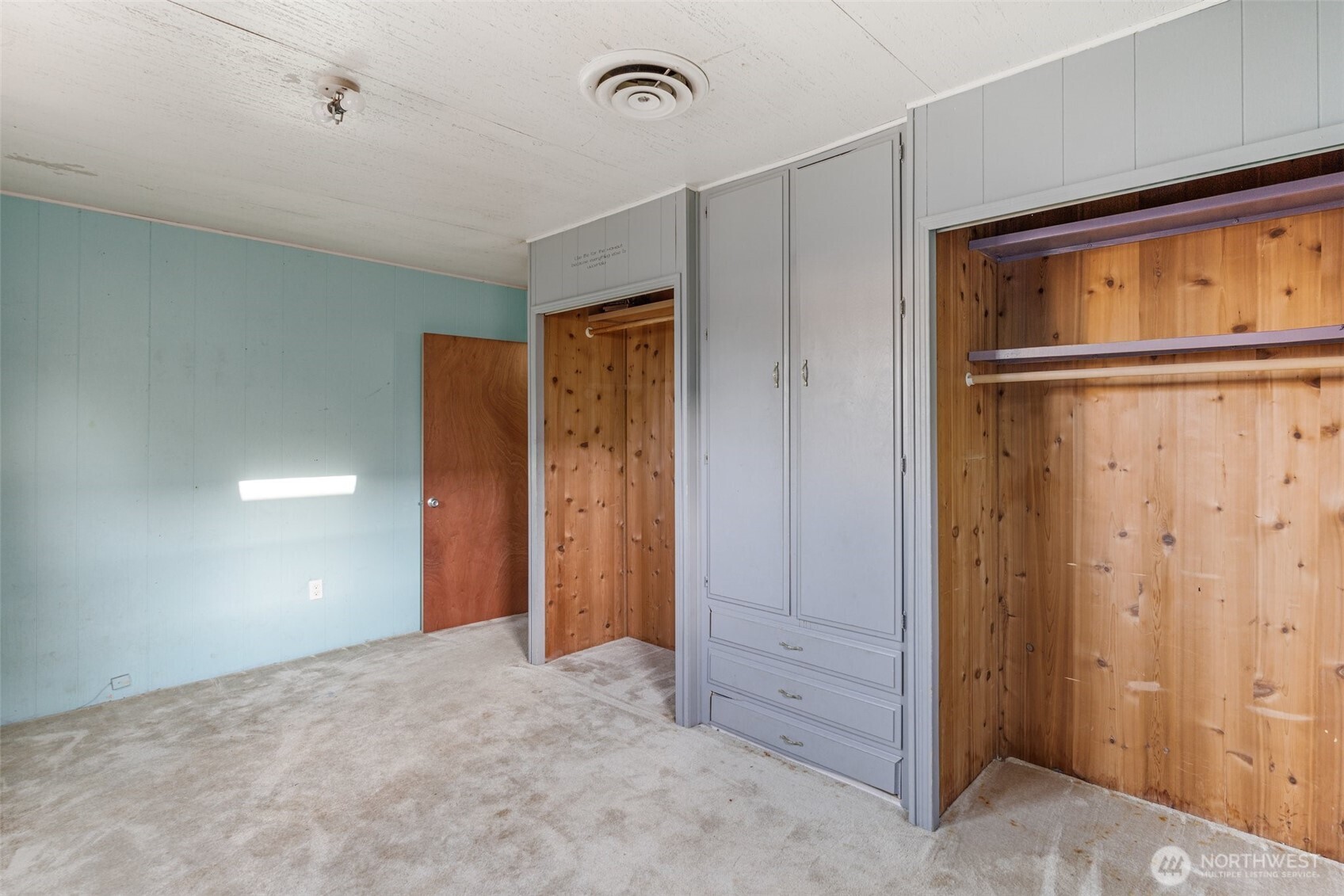 8510 Martin Way East, Unit 25 Lacey, WA 98516 - Photo 13 of 26 a view of an empty room