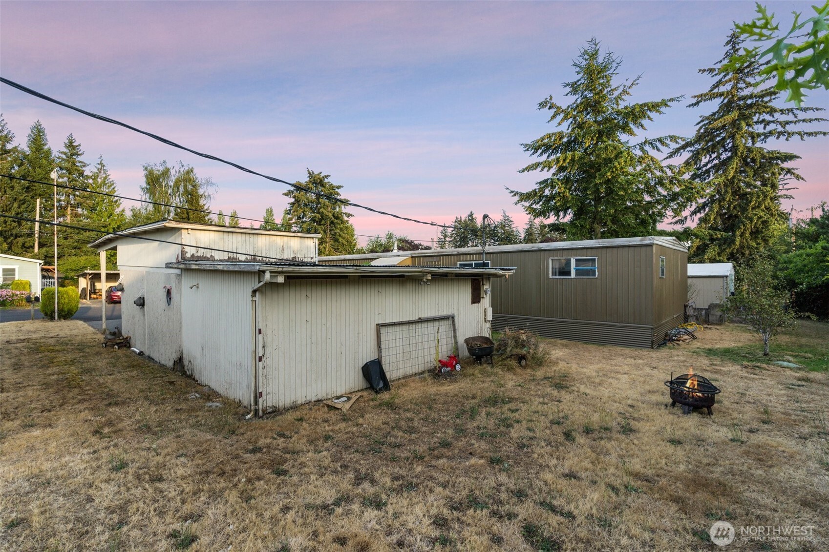 8510 Martin Way East, Unit 25 Lacey, WA 98516 - Photo 23 of 26 a backyard of a house
