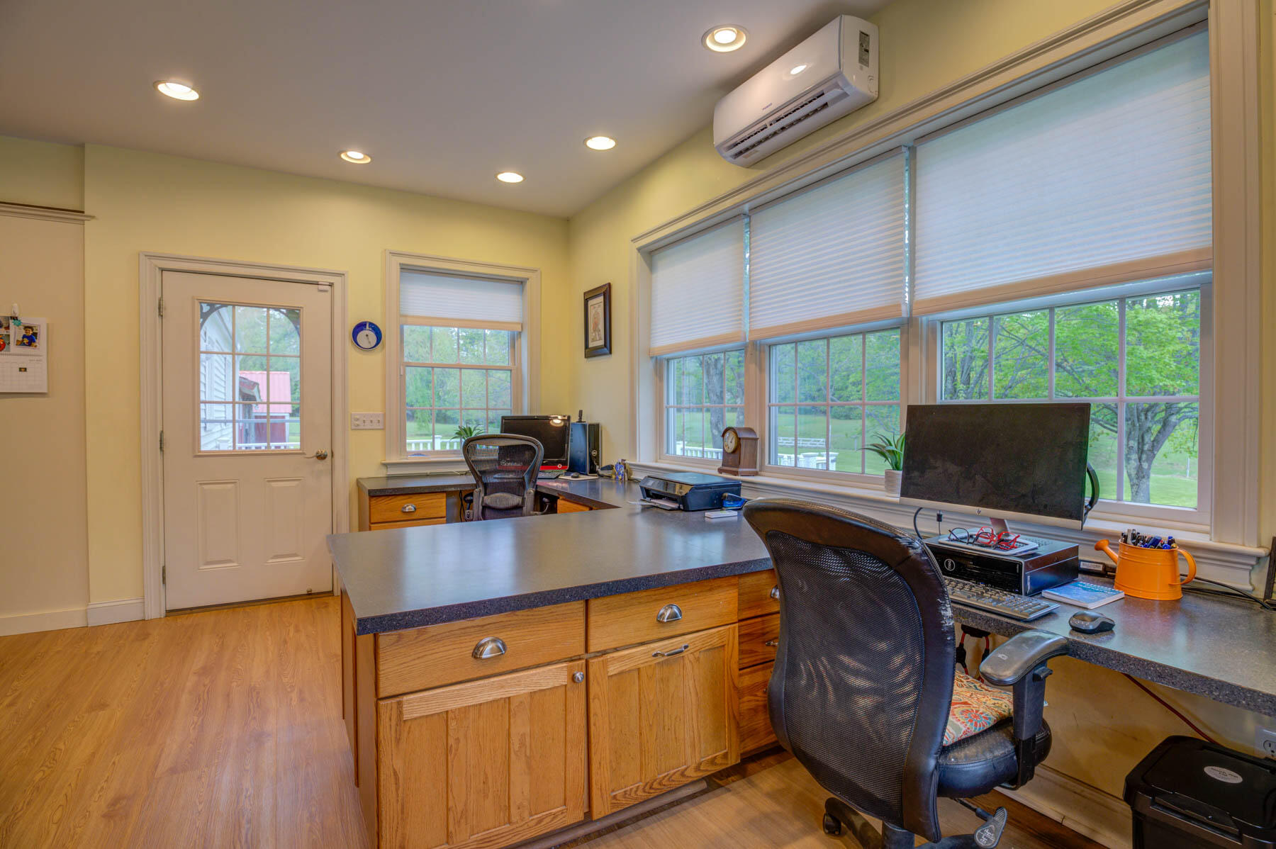 51 Louden Road Saco, ME 04072 - Photo 11 of 53 51 Louden Road - 011 - Built-In Work Sta