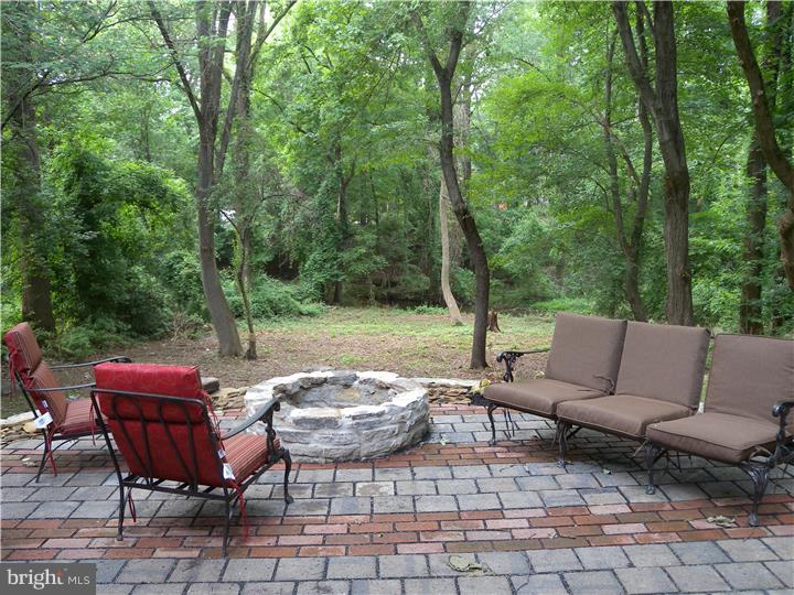 473 King Of Prussia Road Wayne, PA 19087 - Photo 24 of 25 Patio