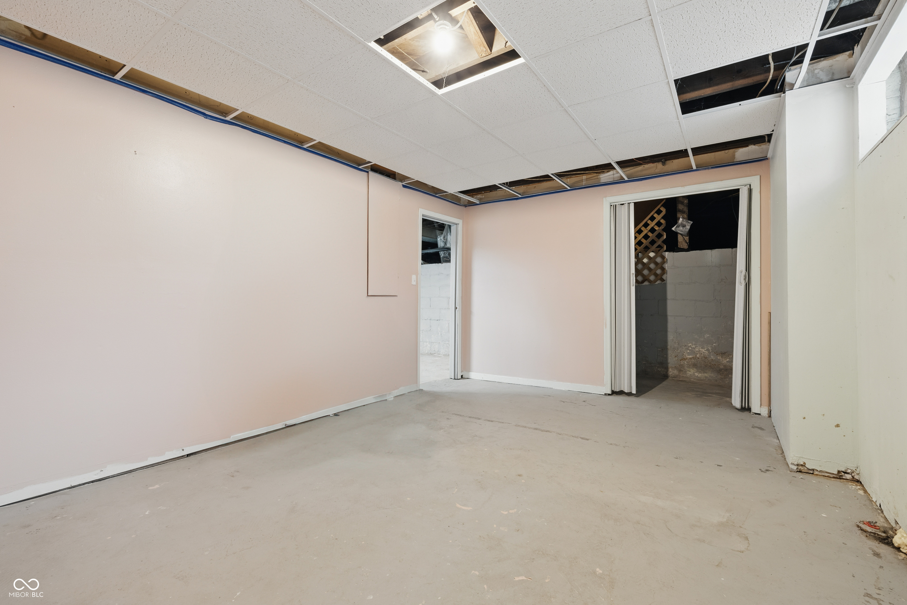 309 Poplar Road Indianapolis, IN 46219 - Photo 38 of 41 Gallery Image 38