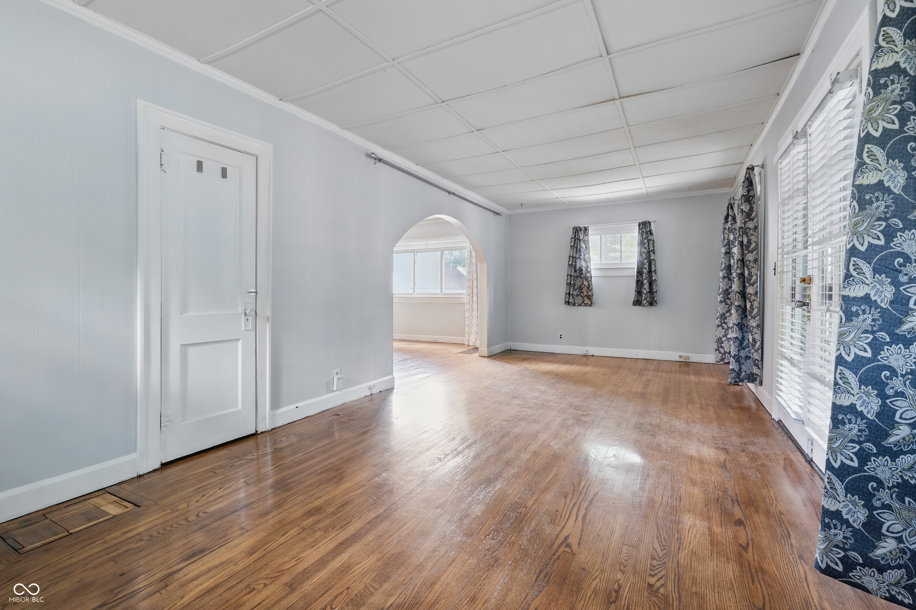309 Poplar Road Indianapolis, IN 46219 - Photo 9 of 41 Gallery Image 9