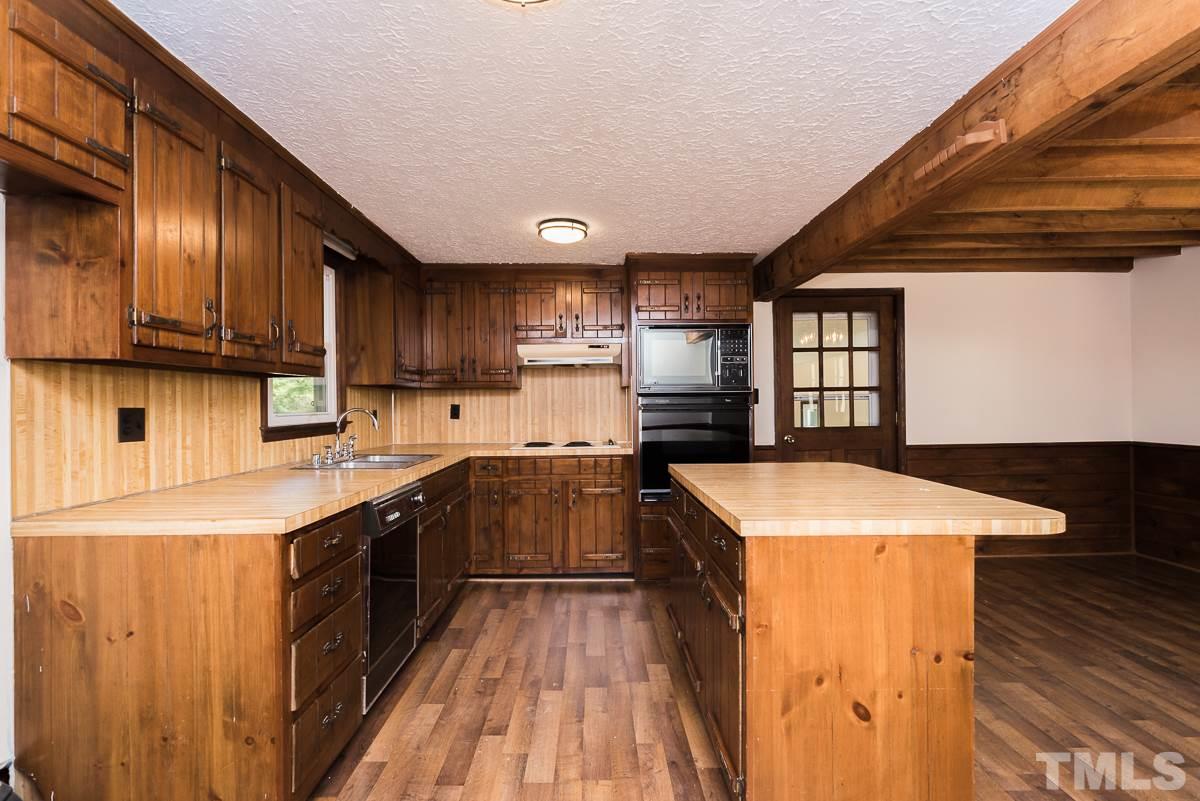 181 Ralph Daniels Road Pelham, NC 27311 - Photo 7 of 29 Gallery Image 7