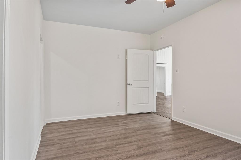 442 West McCart Street Krum, TX 76249 - Photo 17 of 40 a view of an empty room