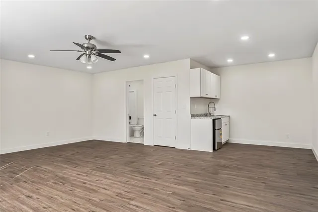 $290,000 | 442 West McCart Street, Krum, TX 76249