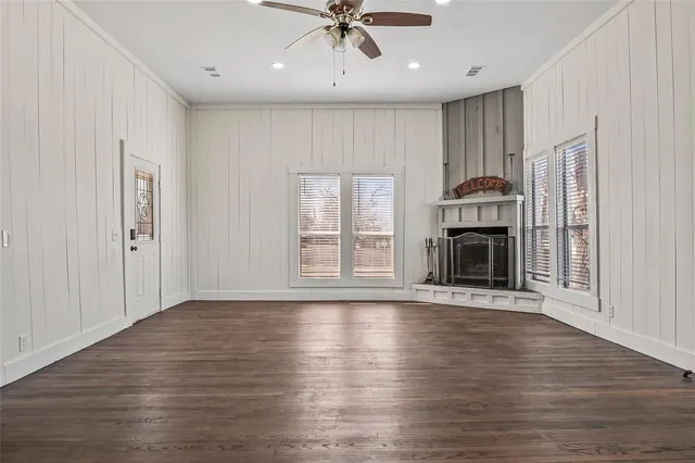 $290,000 | 442 West McCart Street, Krum, TX 76249