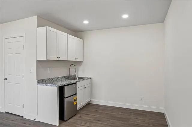 $290,000 | 442 West McCart Street, Krum, TX 76249