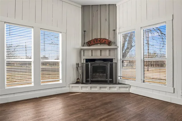 $290,000 | 442 West McCart Street, Krum, TX 76249