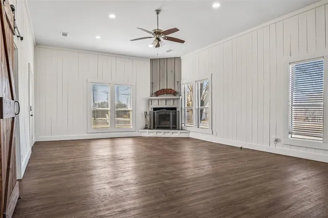 $290,000 | 442 West McCart Street, Krum, TX 76249