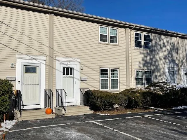 $2,800 | 14 Eagle Drive, Unit 14, Salem, NH 03079