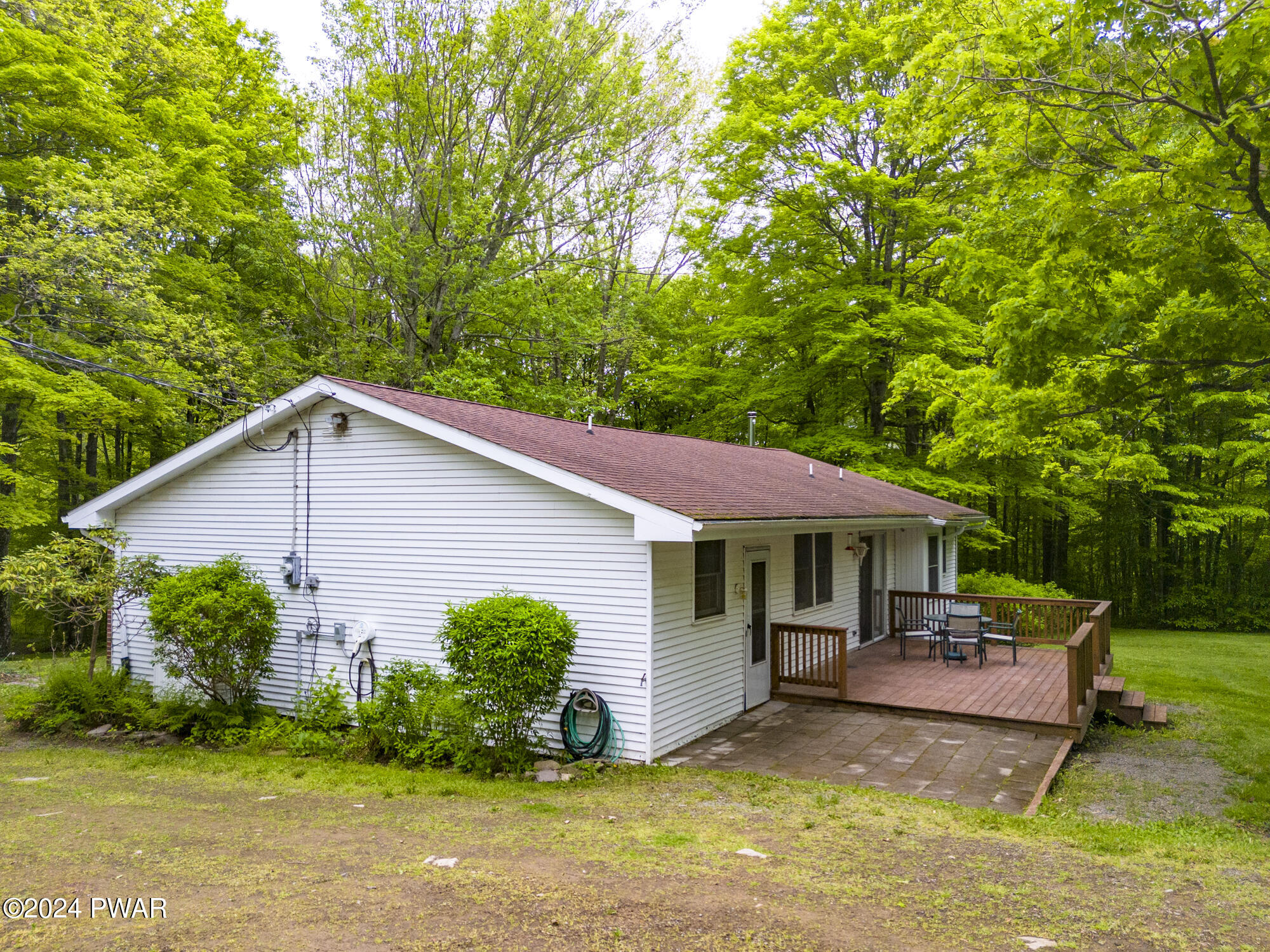 53 Pradon Road Sterling, PA 18463 - Photo 5 of 40