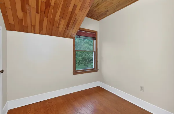 $559,000 | 32W183 Glos Street, Wayne, IL 60184