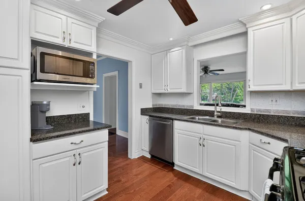 $559,000 | 32W183 Glos Street, Wayne, IL 60184