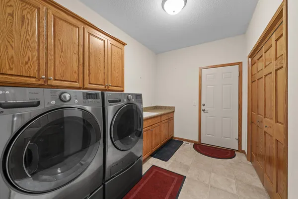 $369,900 | 4854 384th Trail, North Branch, MN 55056