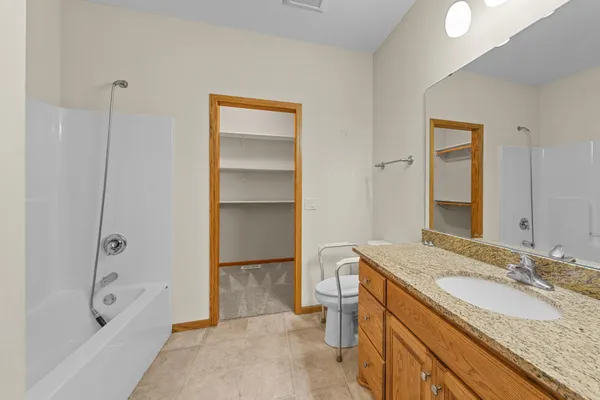 $369,900 | 4854 384th Trail, North Branch, MN 55056