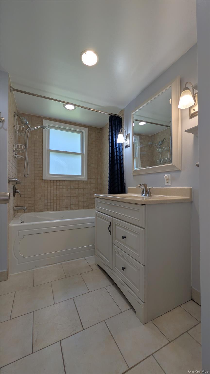 26 Roslyn Road Carmel, NY 10512 - Photo 23 of 42