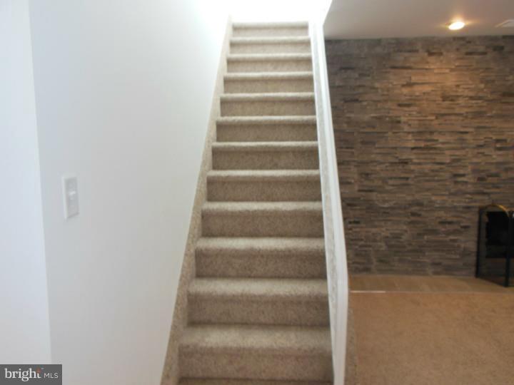 9221 Treaty Road Philadelphia, PA 19114 - Photo 15 of 23 View