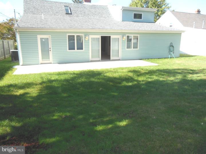 9221 Treaty Road Philadelphia, PA 19114 - Photo 21 of 23 Back Yard