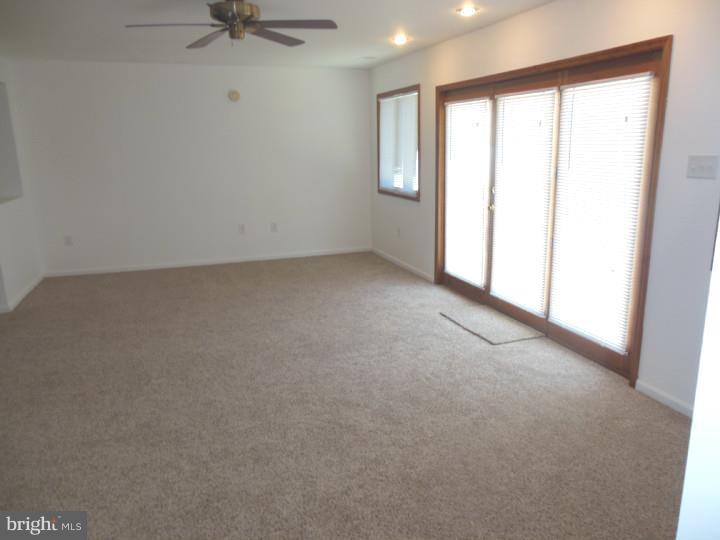 9221 Treaty Road Philadelphia, PA 19114 - Photo 7 of 23 Great Room