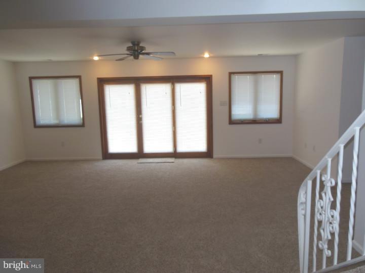 9221 Treaty Road Philadelphia, PA 19114 - Photo 8 of 23 Great Room