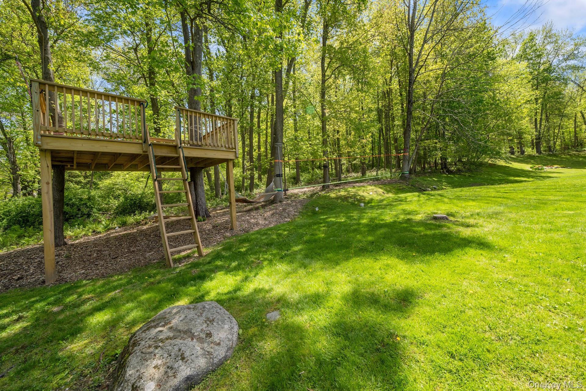 52 Lake Road Katonah, NY 10536 - Photo 8 of 9