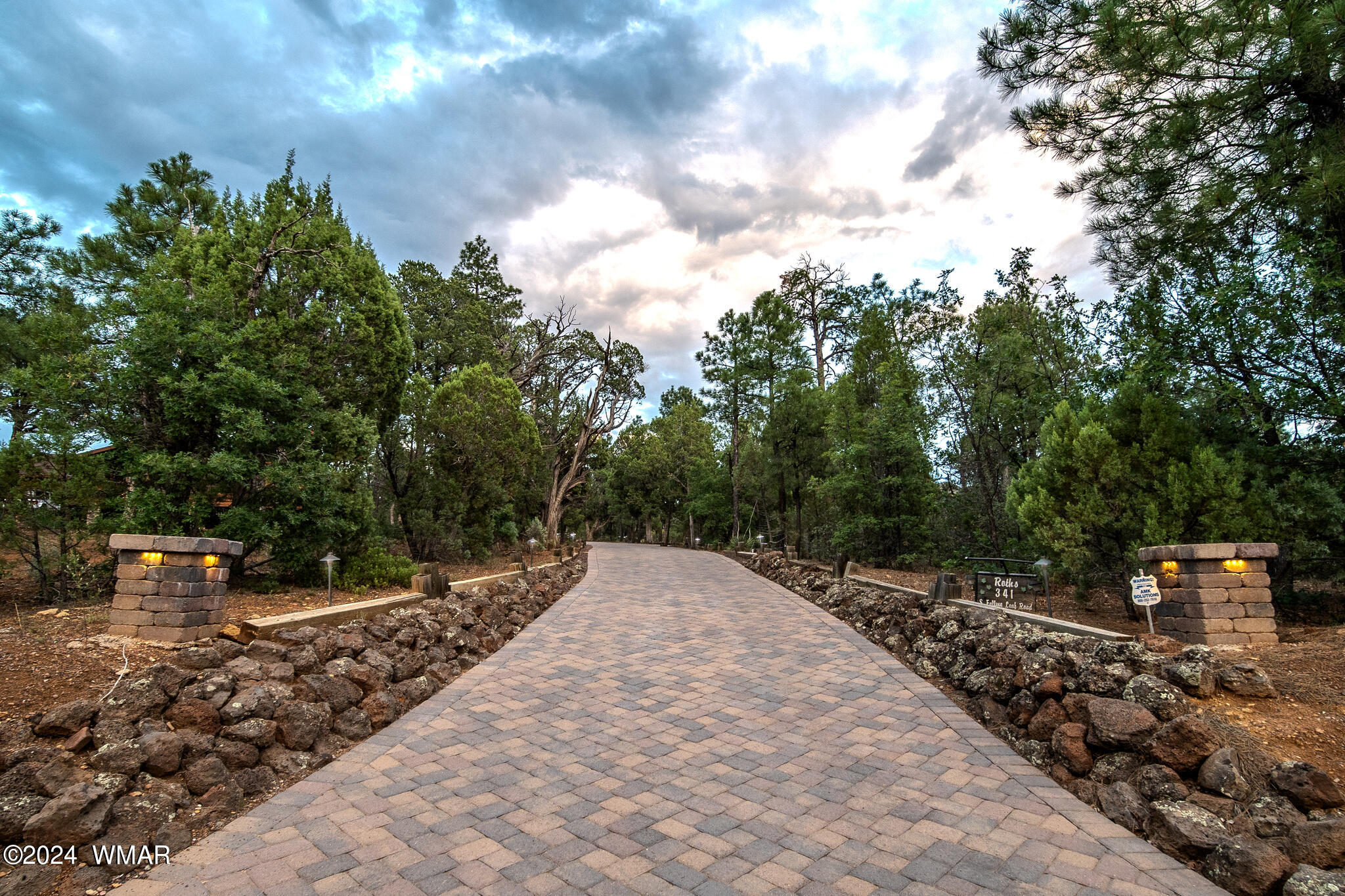 341 South Falling Leaf Road Show Low, AZ 85901 - Photo 71 of 83 DSC00527-HDR