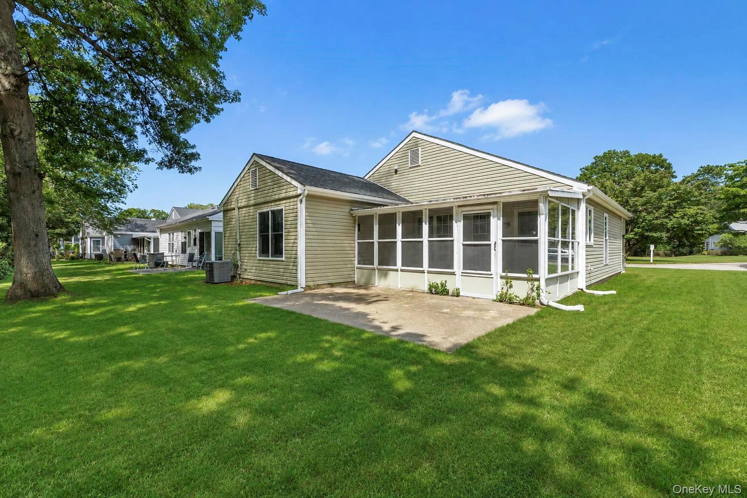 232 Belfast Lane Ridge, NY 11961 - Photo 31 of 33 Gallery Image 31
