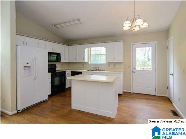 1464 Berry Road Birmingham, AL 35226 - Photo 11 of 32