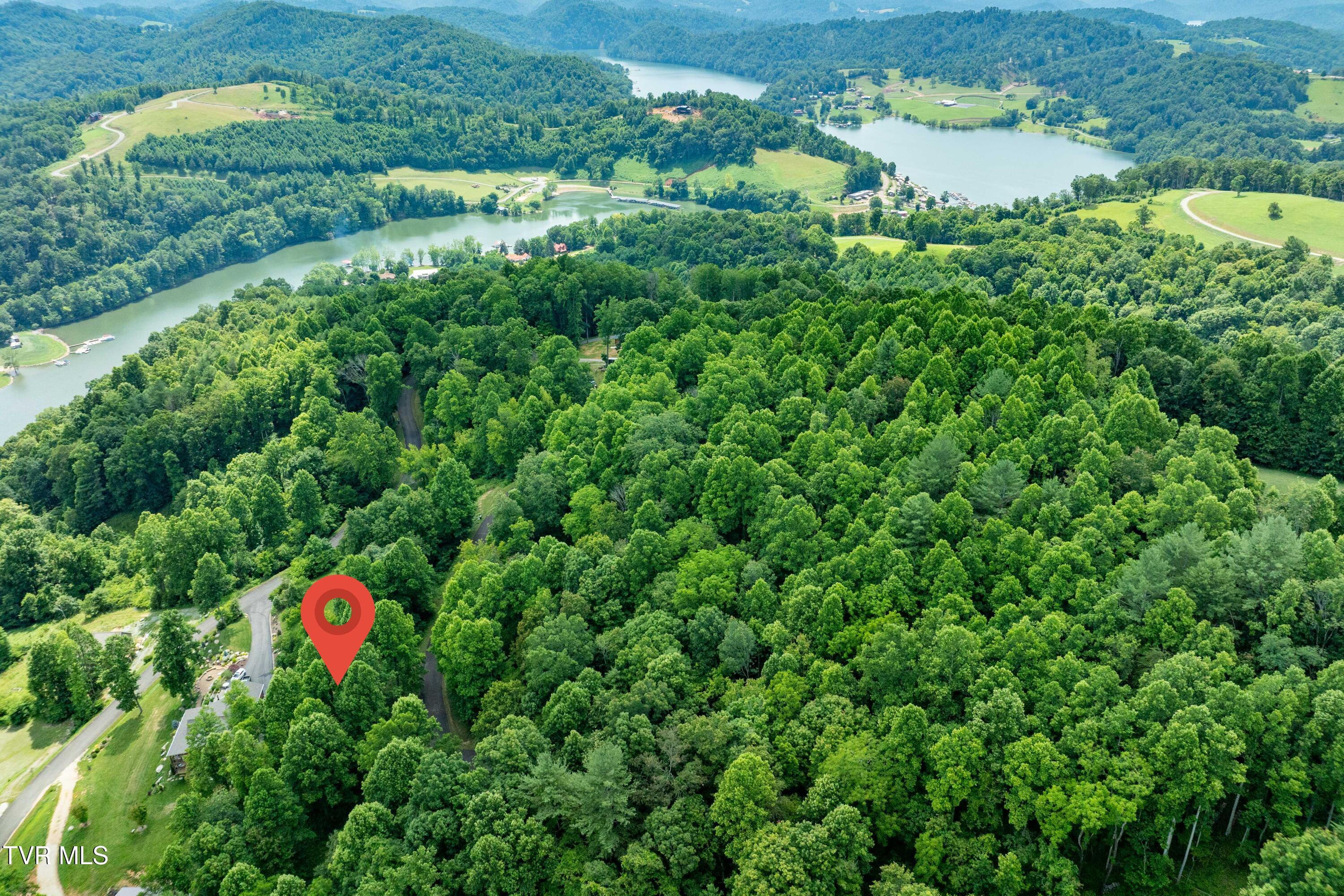 Lot 20 Lake Ridge Road, Unit 20 Butler, TN 37640 - Photo 9 of 27 Lot 20 (9 of 26)