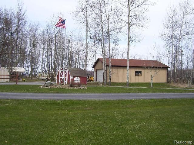 2020 Mushroom Road Snover, MI 48472 - Photo 7 of 10 Pole barn