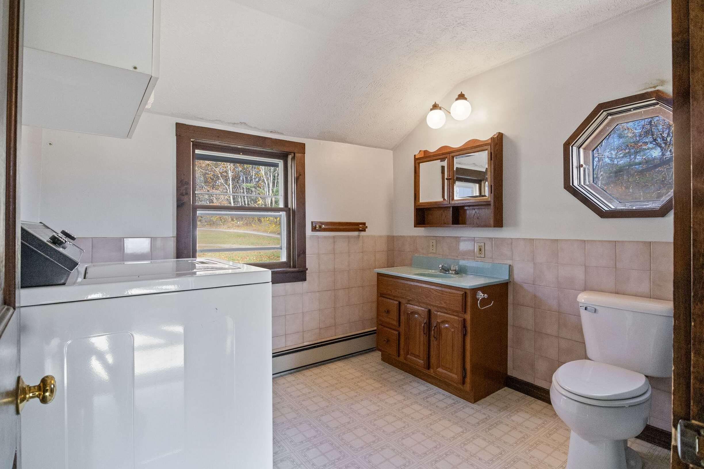 66 Nicholas Drive Wells, ME 04090 - Photo 17 of 22 Bath