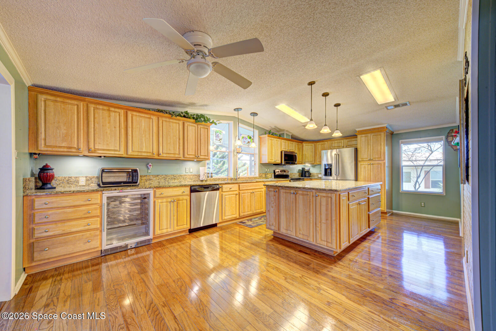 176 Woodsmill Boulevard, Unit 177 Cocoa, FL 32926 - Photo 32 of 63 30 breakfast area & kitchen
