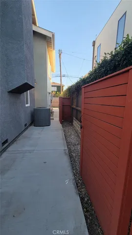 $12,000 | 12812 Short, Los Angeles, CA 90066