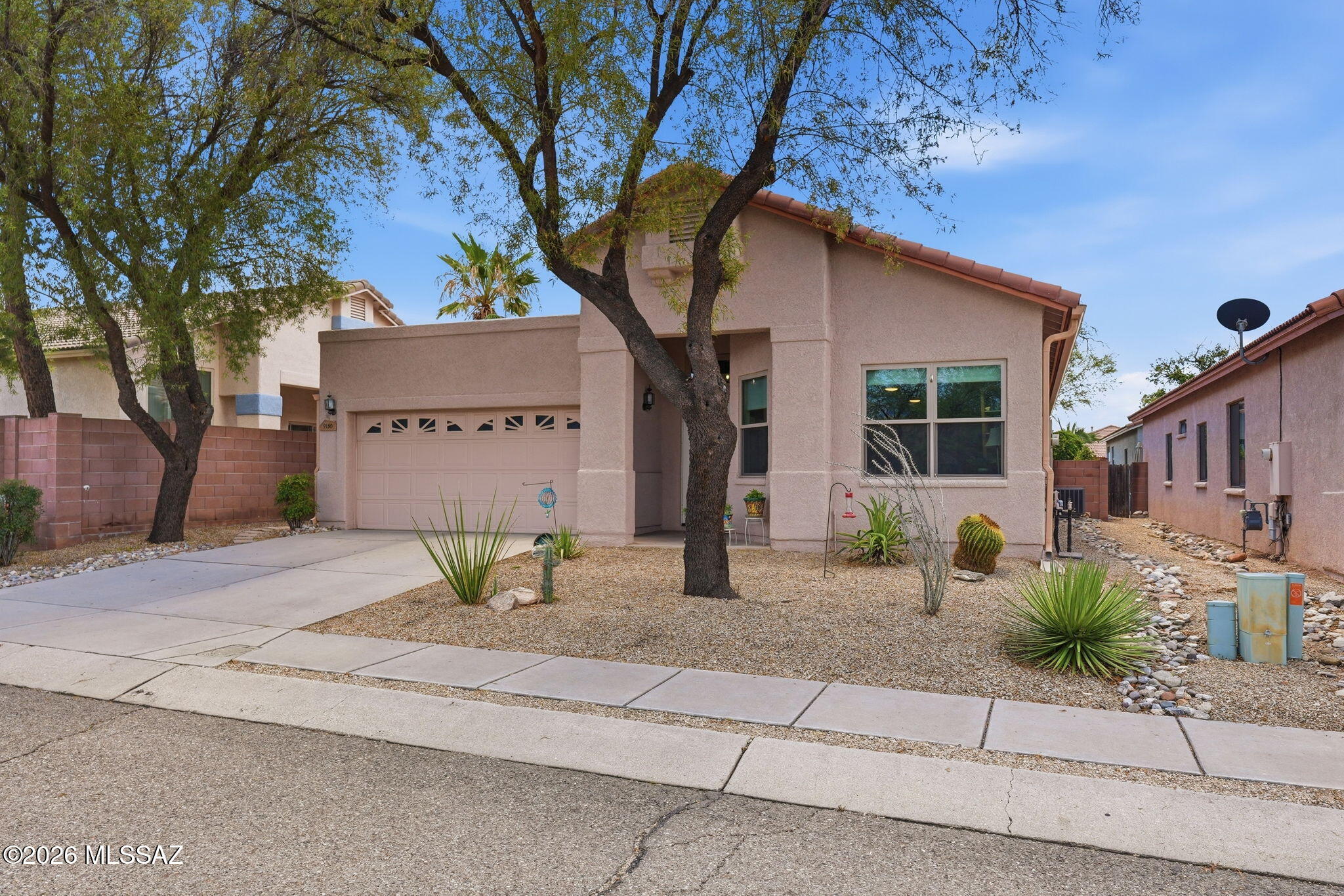 9180 East Sunset Post Road Tucson, AZ 85749 - Photo 2 of 35 002_ListerPros