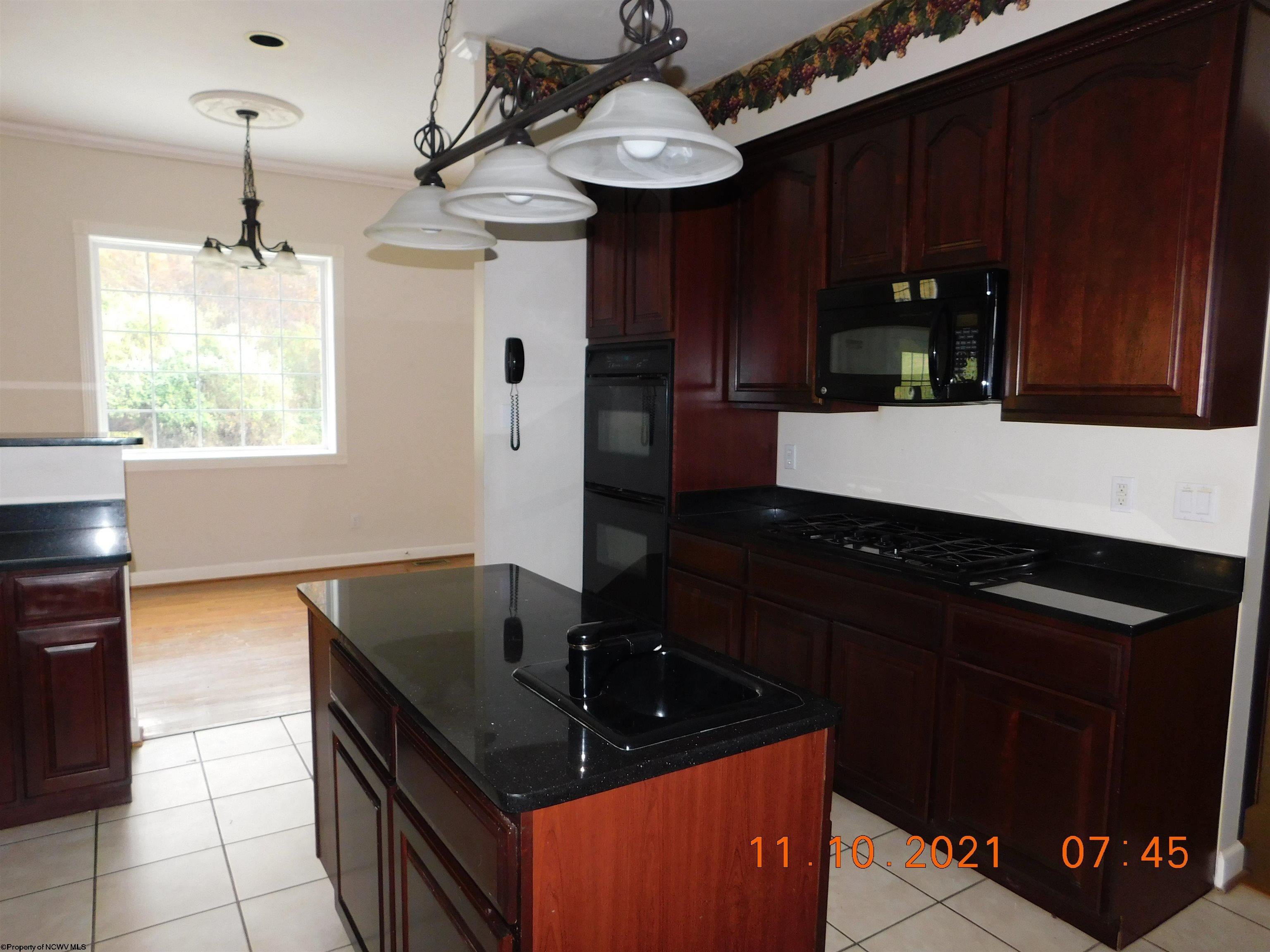 414 Cleer Road Bridgeport, WV 26330 - Photo 5 of 22 Gallery Image 5