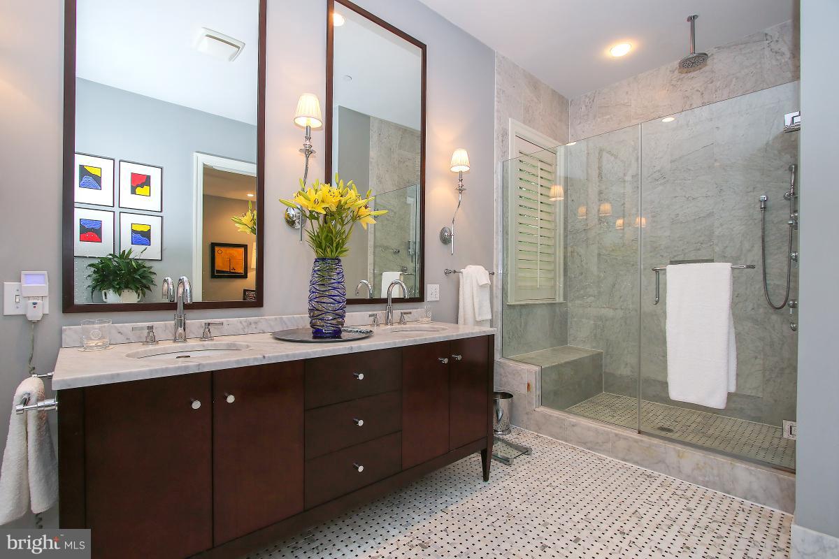 5805 Ipswich Road Bethesda, MD 20814 - Photo 16 of 30 Bath (Master)