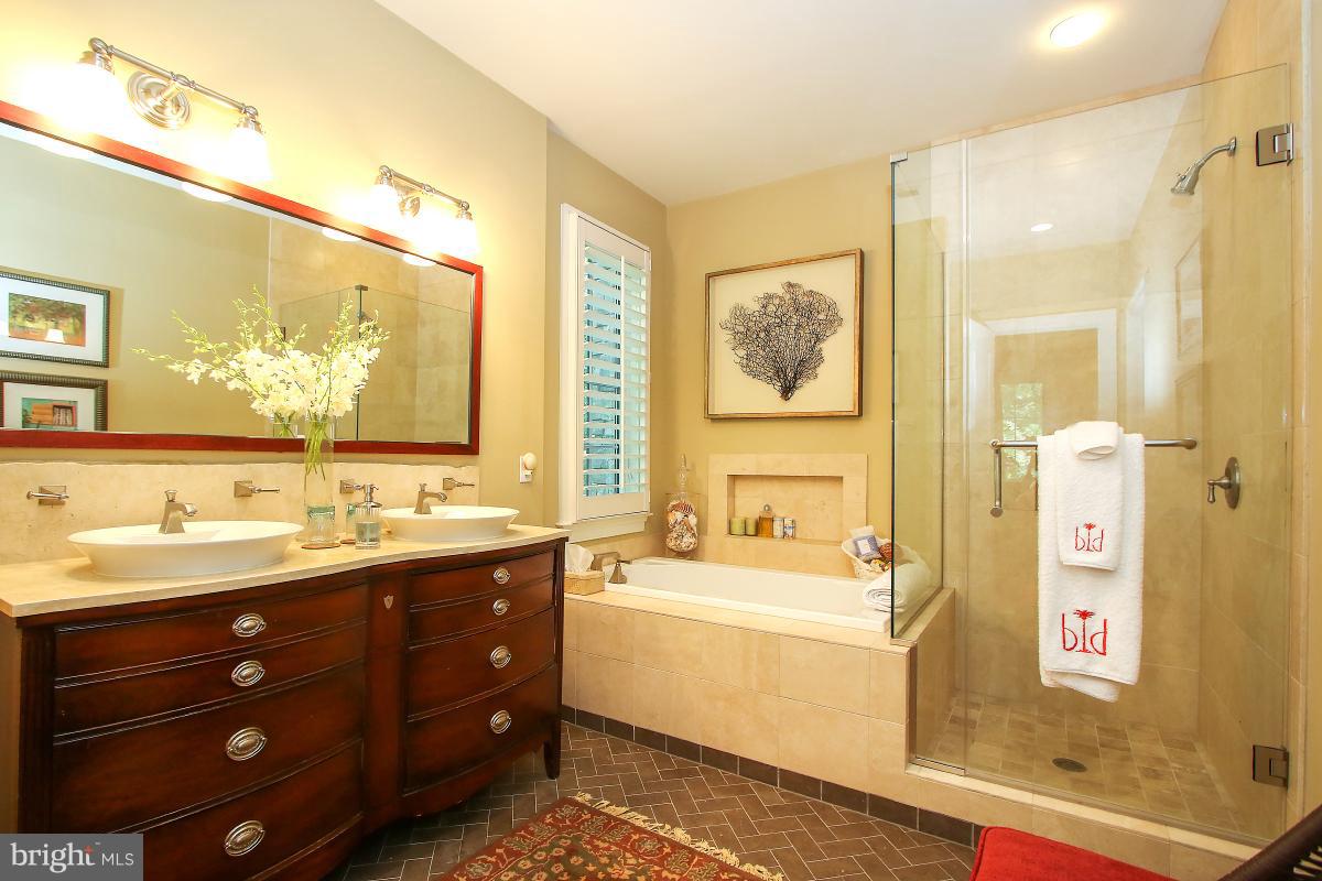 5805 Ipswich Road Bethesda, MD 20814 - Photo 19 of 30 Bath