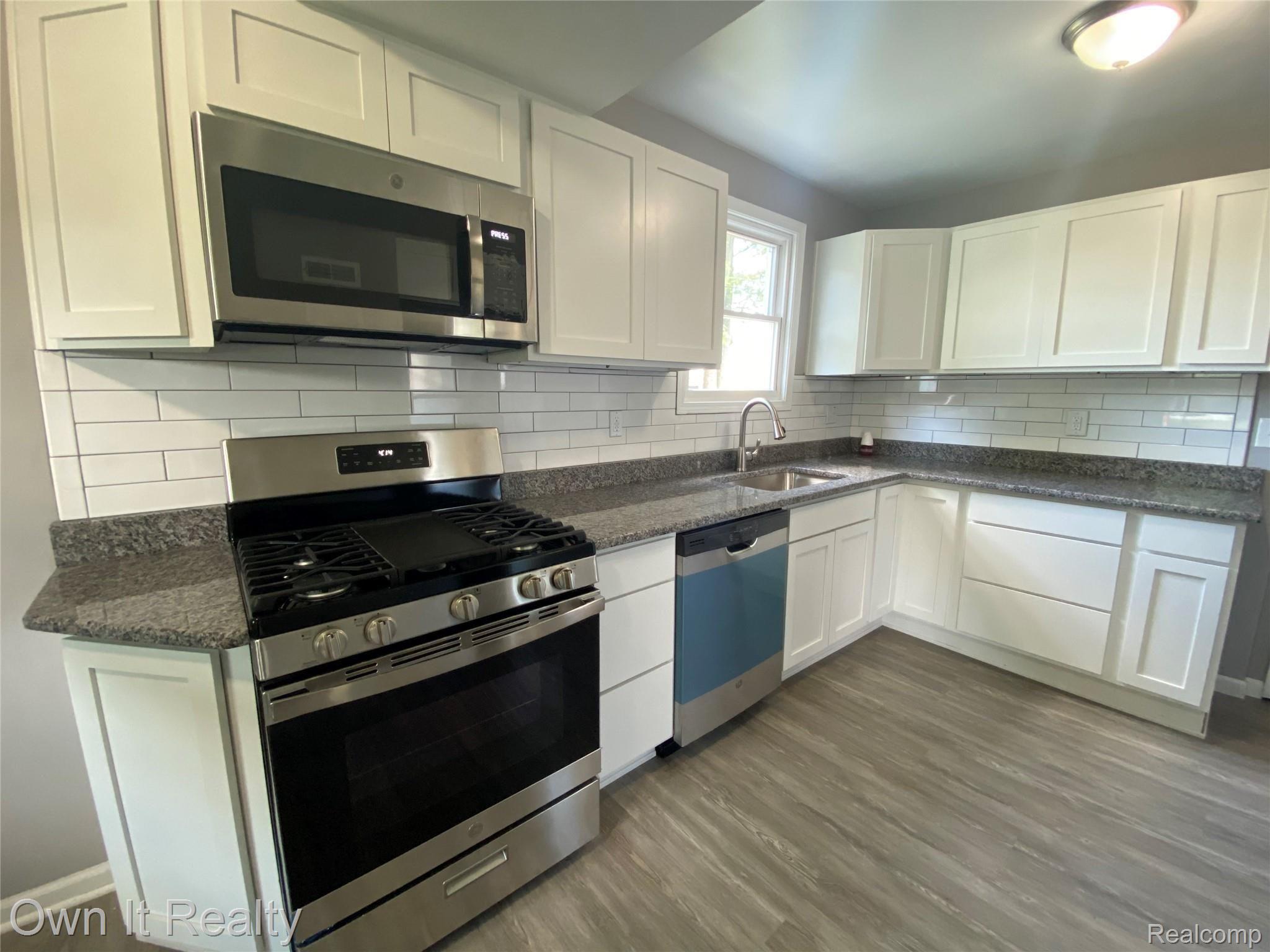 25373 Goddard Road Taylor, MI 48180 - Photo 5 of 24 IMG_1539.jpg