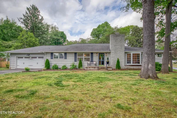 $529,900 | 6903 Sheffield Drive, Knoxville, TN 37909