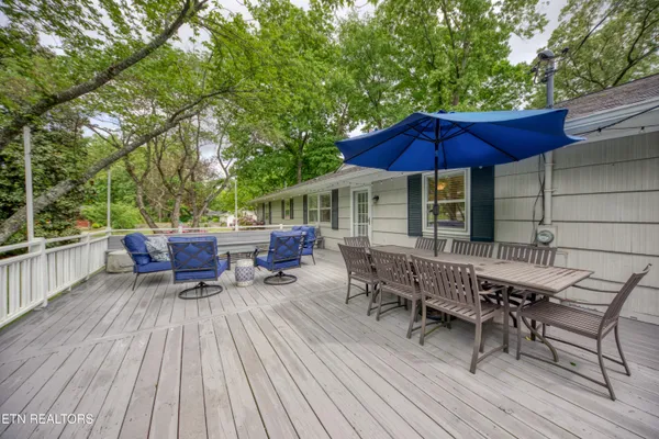 $529,900 | 6903 Sheffield Drive, Knoxville, TN 37909