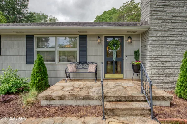 $529,900 | 6903 Sheffield Drive, Knoxville, TN 37909
