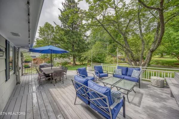 $529,900 | 6903 Sheffield Drive, Knoxville, TN 37909