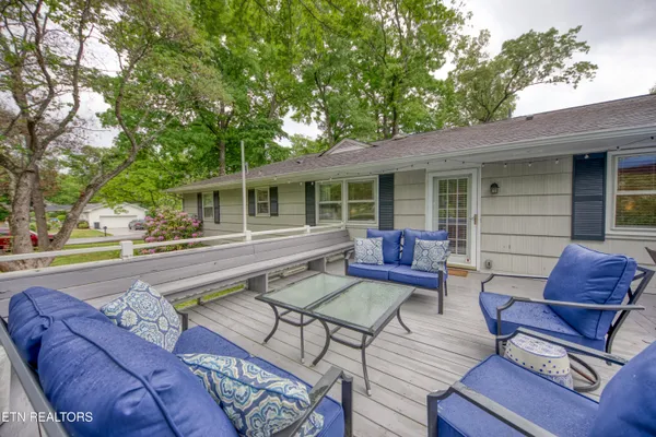 $529,900 | 6903 Sheffield Drive, Knoxville, TN 37909