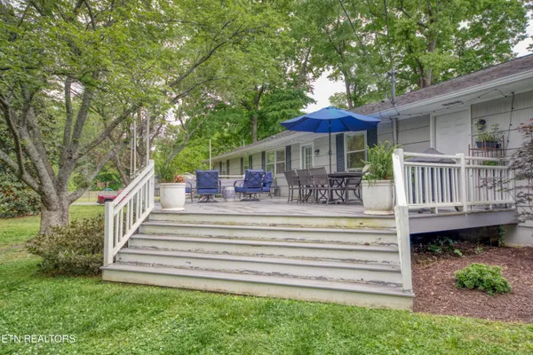 $529,900 | 6903 Sheffield Drive, Knoxville, TN 37909