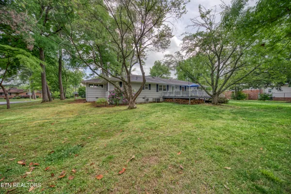 $529,900 | 6903 Sheffield Drive, Knoxville, TN 37909