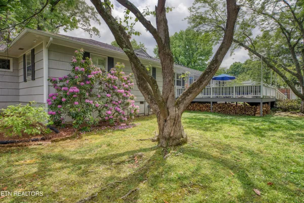 $529,900 | 6903 Sheffield Drive, Knoxville, TN 37909
