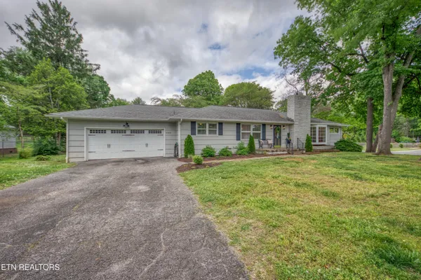$529,900 | 6903 Sheffield Drive, Knoxville, TN 37909