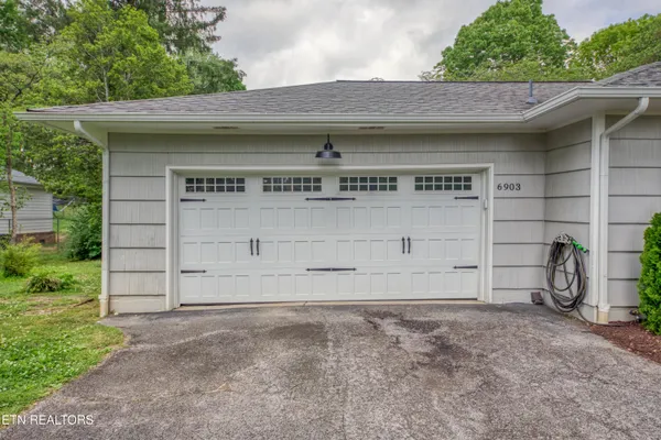 $529,900 | 6903 Sheffield Drive, Knoxville, TN 37909