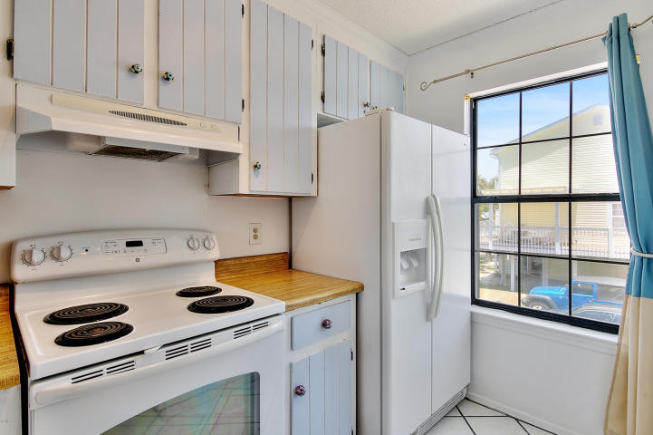 228 Walton Magnolia Lane, Unit 2 Inlet Beach, FL 32461 - Photo 11 of 27 Kitchen